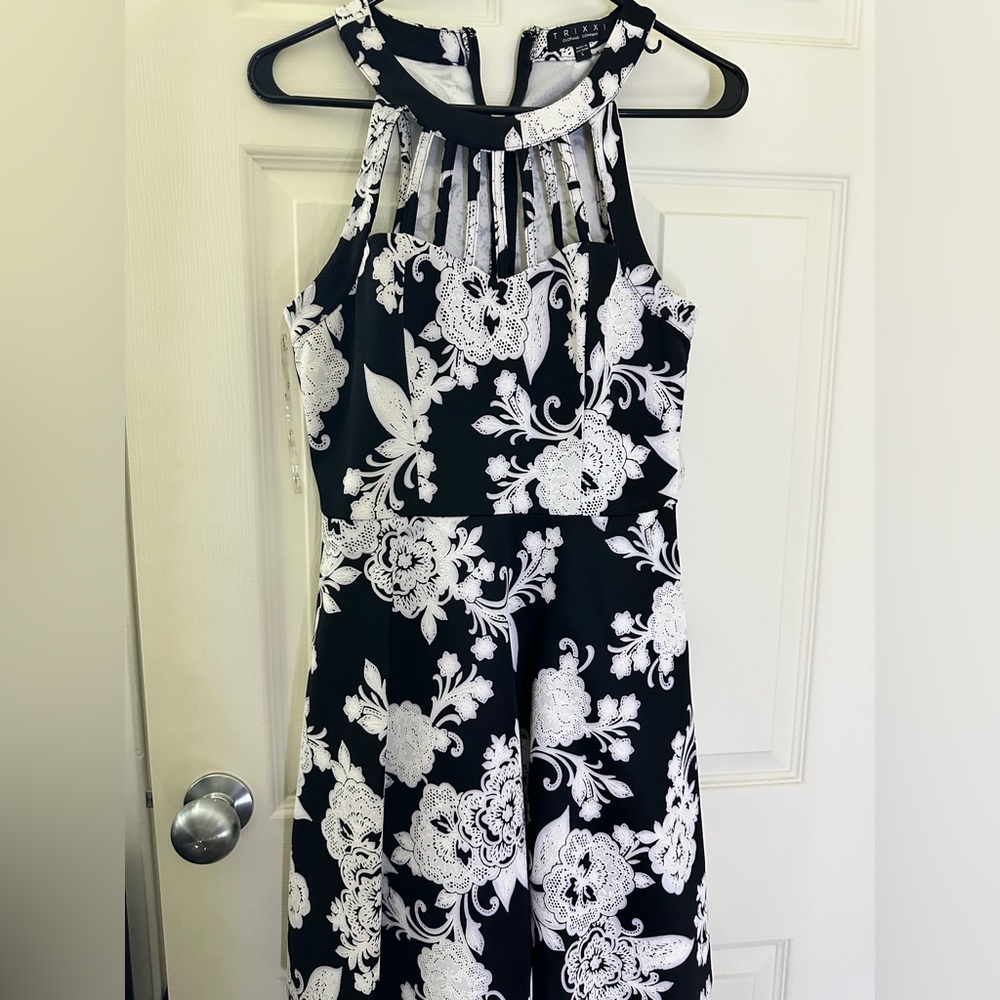 Black n white dress